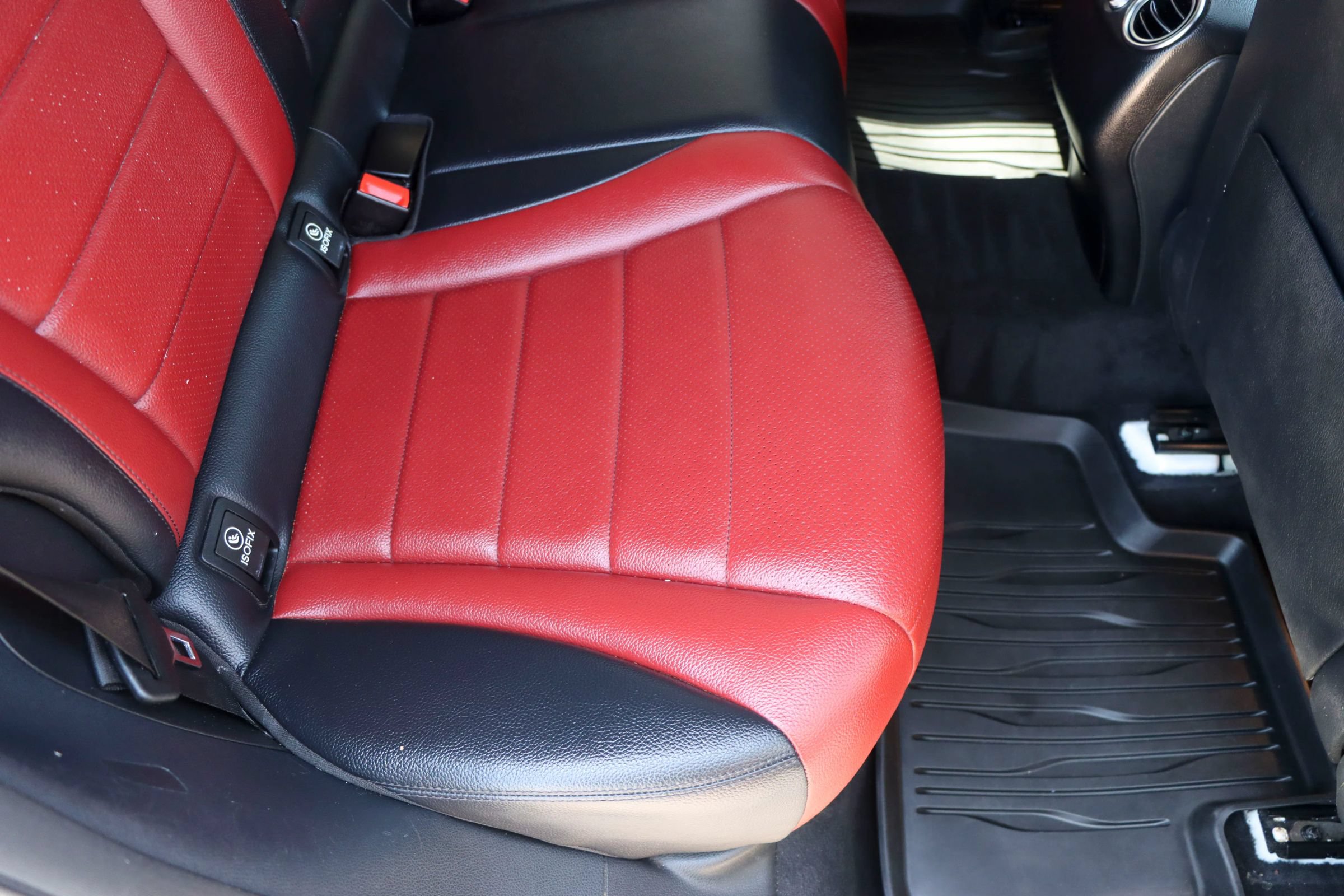 Used 2019 Mercedes-Benz GLC 300 4MATIC Coupe w/ AMG Line image 20