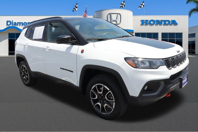 Used 2025 Jeep Compass Trailhawk