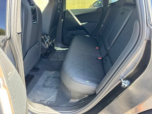 Used 2026 BMW iX xDrive60 w/ Climate Comfort Package AWD/4WD image 32