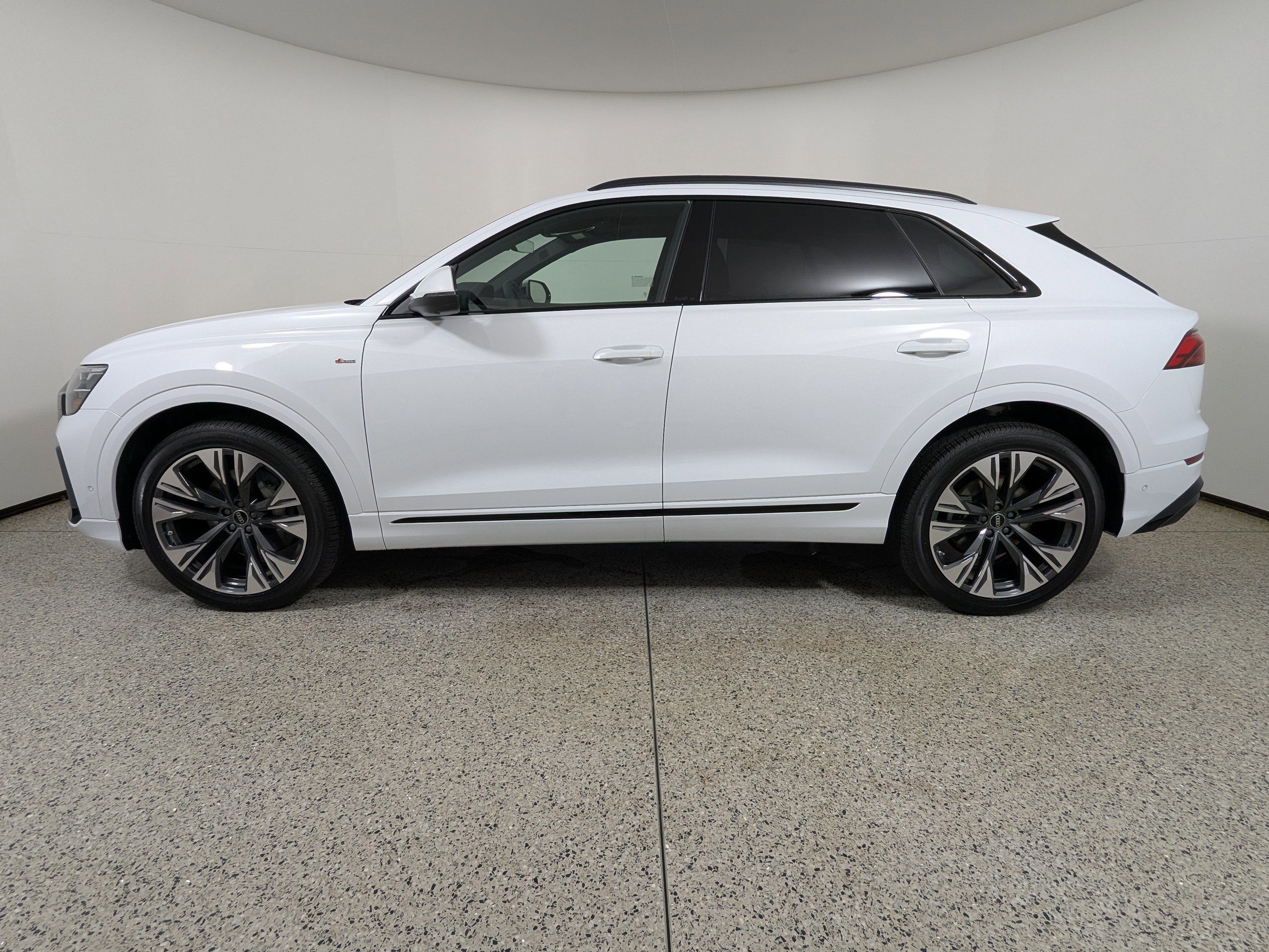 New 2026 Audi Q8 Premium Plus image 4