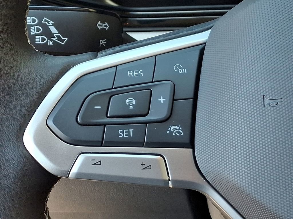 Certified 2025 Volkswagen Taos S image 22