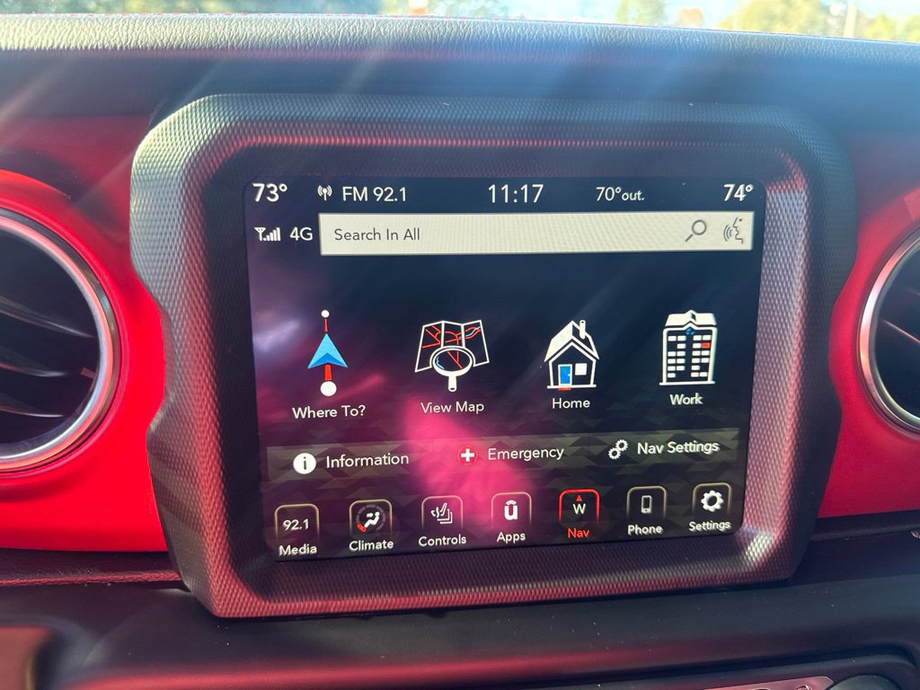 Used 2023 Jeep Gladiator Rubicon w/ Cold Weather Group AWD/4WD image 27