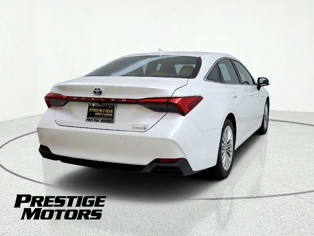 Used 2020 Toyota Avalon Limited w/ Advanced Safety Package FWD image 7