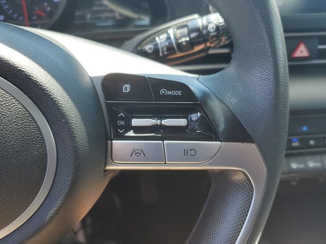 Used 2022 Hyundai Elantra SEL w/ Preferred Accessory Package FWD image 22