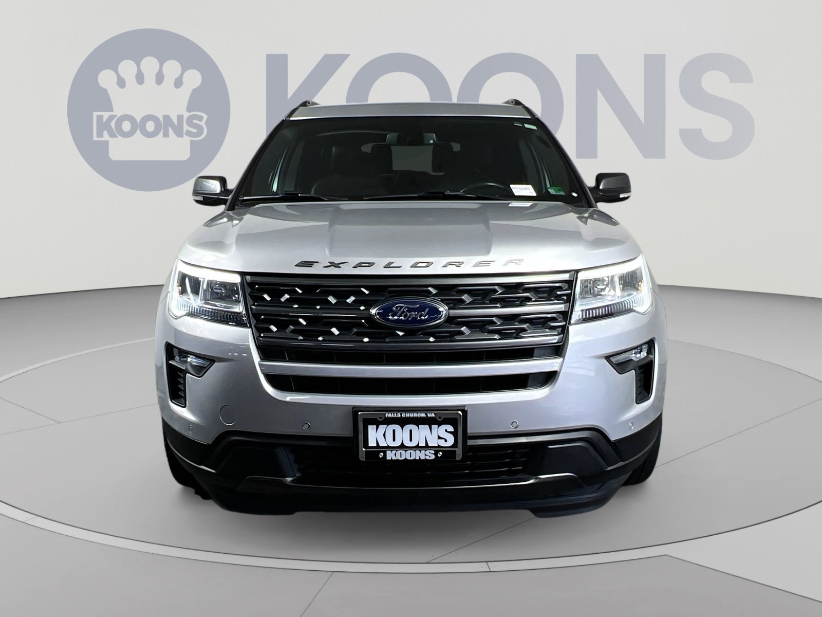 Used 2018 Ford Explorer XLT w/ Equipment Group 202A AWD/4WD image 4