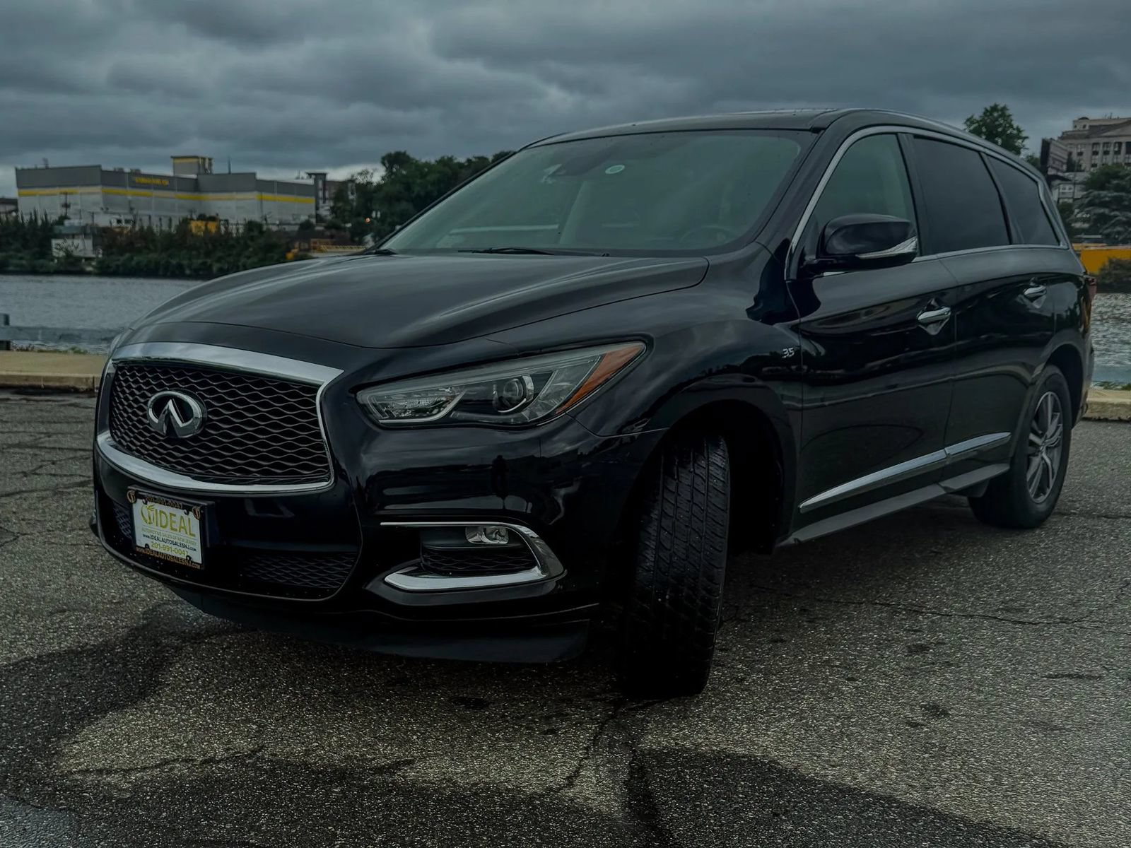 Used 2019 INFINITI QX60 Pure AWD/4WD image 3