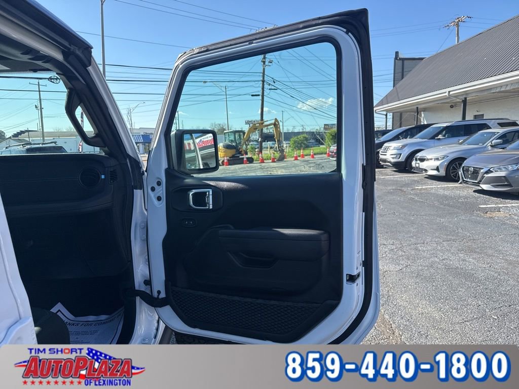 Used 2025 Jeep Wrangler Unlimited Rubicon 4xe w/ Convenience Group image 26