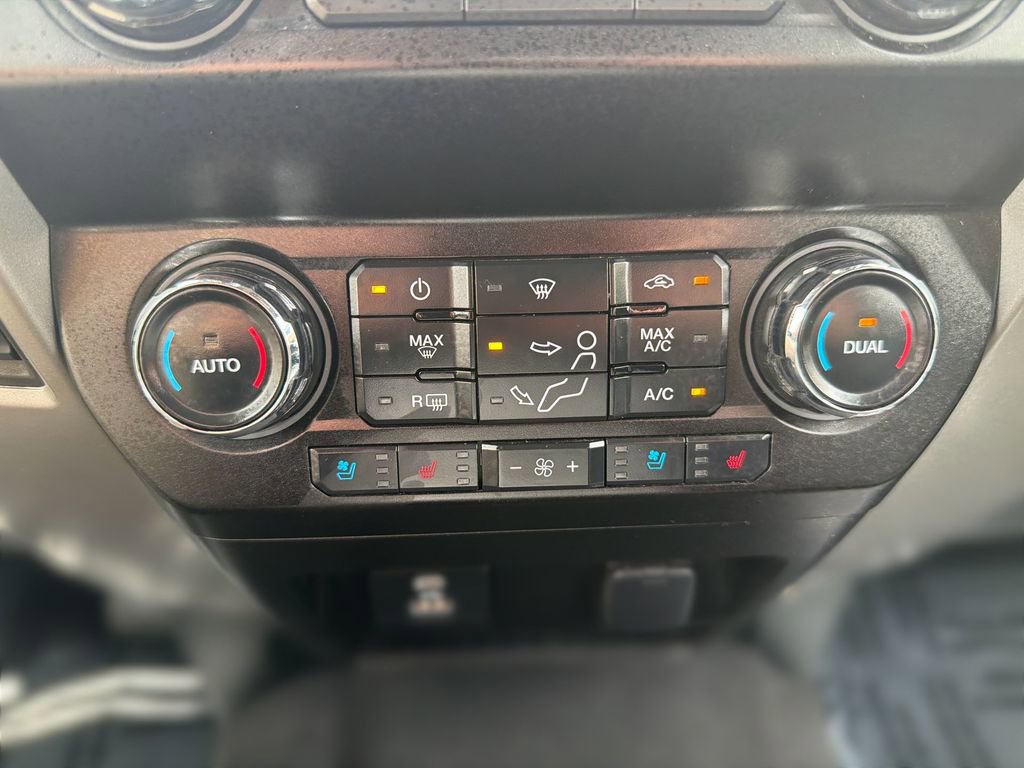 Used 2021 Ford F250 Lariat w/ Chrome Package AWD/4WD image 17
