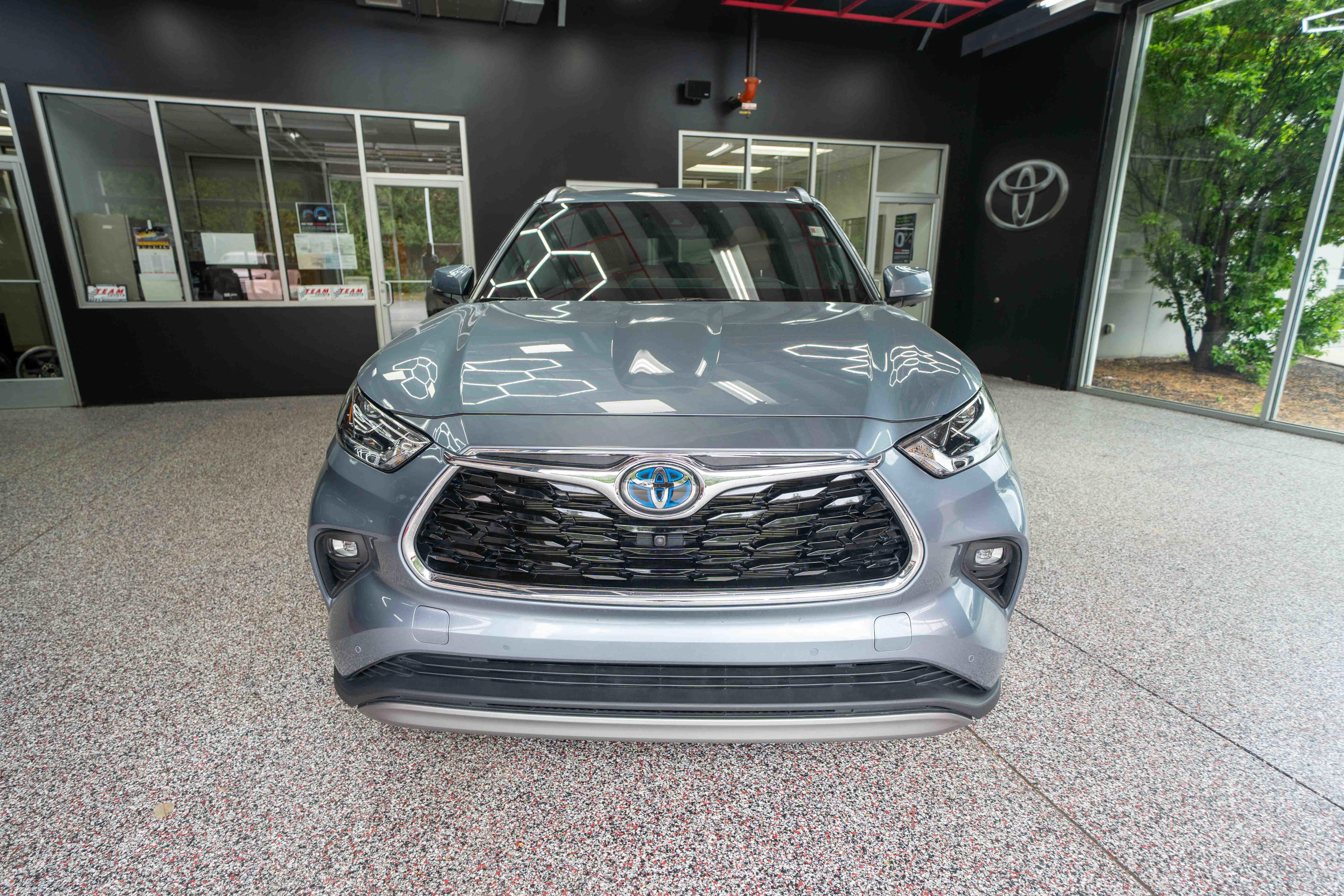 Used 2023 Toyota Highlander Platinum AWD/4WD image 6