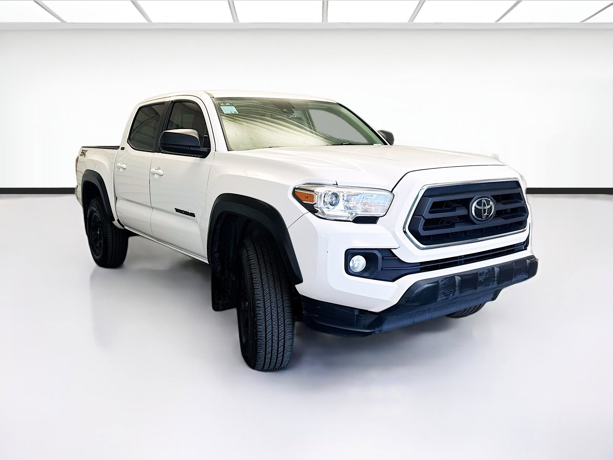 Used 2023 Toyota Tacoma SR5 w/ SX Package image 3