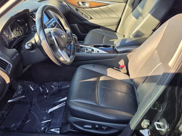 Used 2018 INFINITI Q50 Luxe w/ Essential Package (3.0T Luxe) AWD/4WD image 9