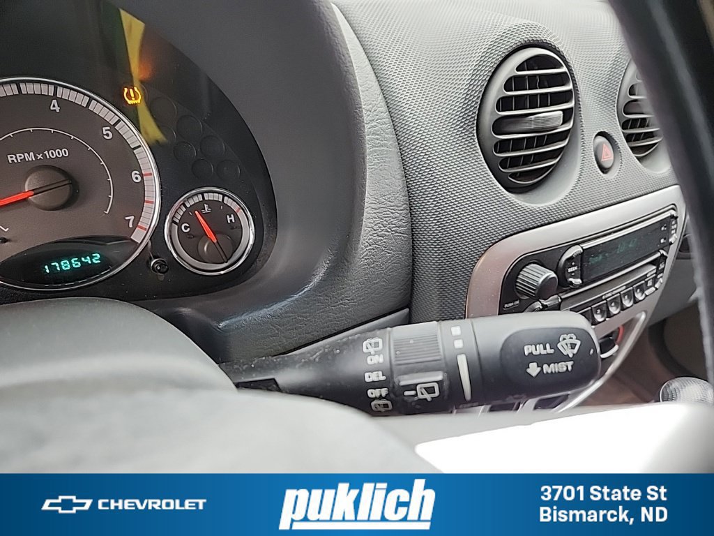 Used 2005 Jeep Liberty Limited AWD/4WD image 12