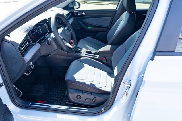 New 2026 Volkswagen Jetta GLI Autobahn FWD image 19
