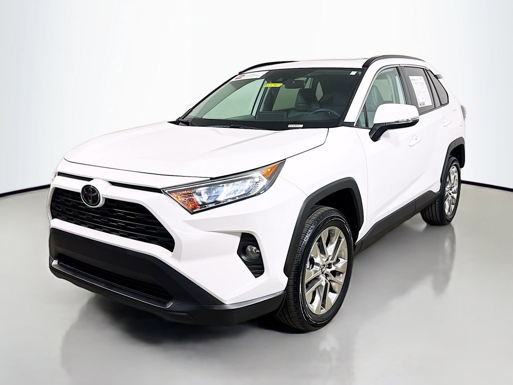 Certified 2020 Toyota RAV4 XLE Premium image 3