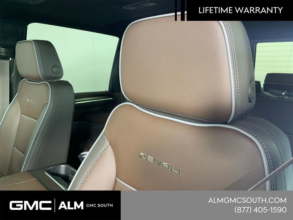 New 2026 GMC Sierra 2500 Denali w/ Denali Reserve Package image 16