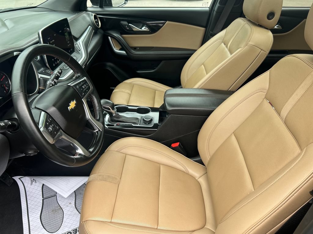Used 2023 Chevrolet Blazer Premier w/ Enhanced Convenience Package FWD image 12
