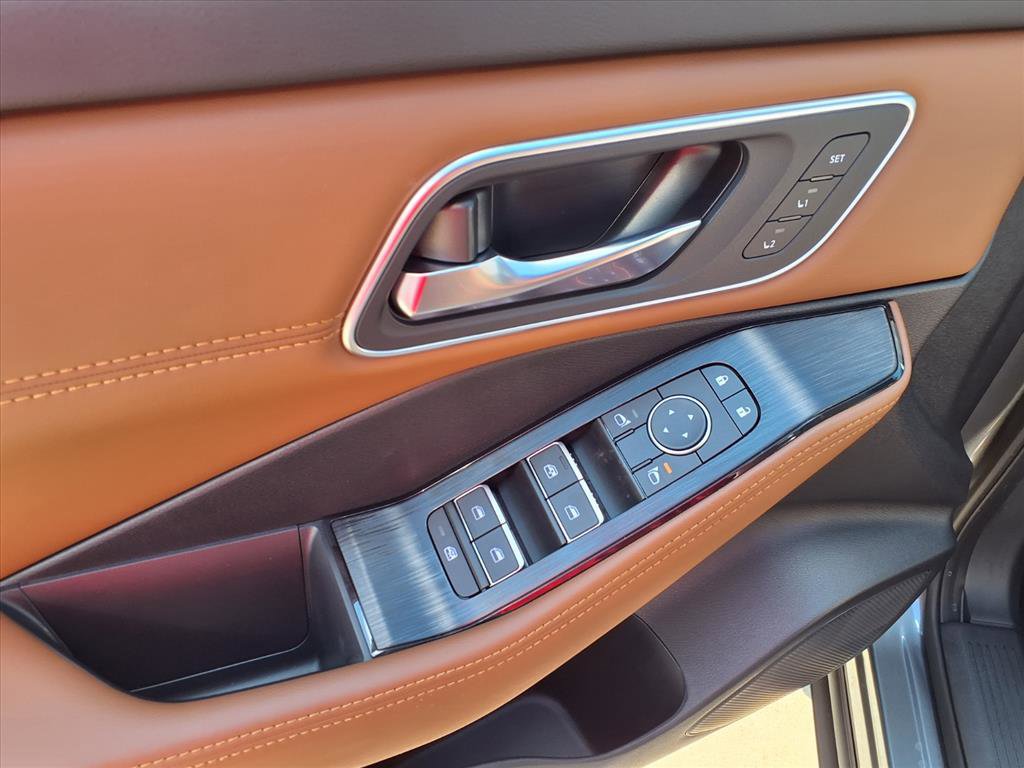 New 2026 Nissan Rogue Platinum image 13