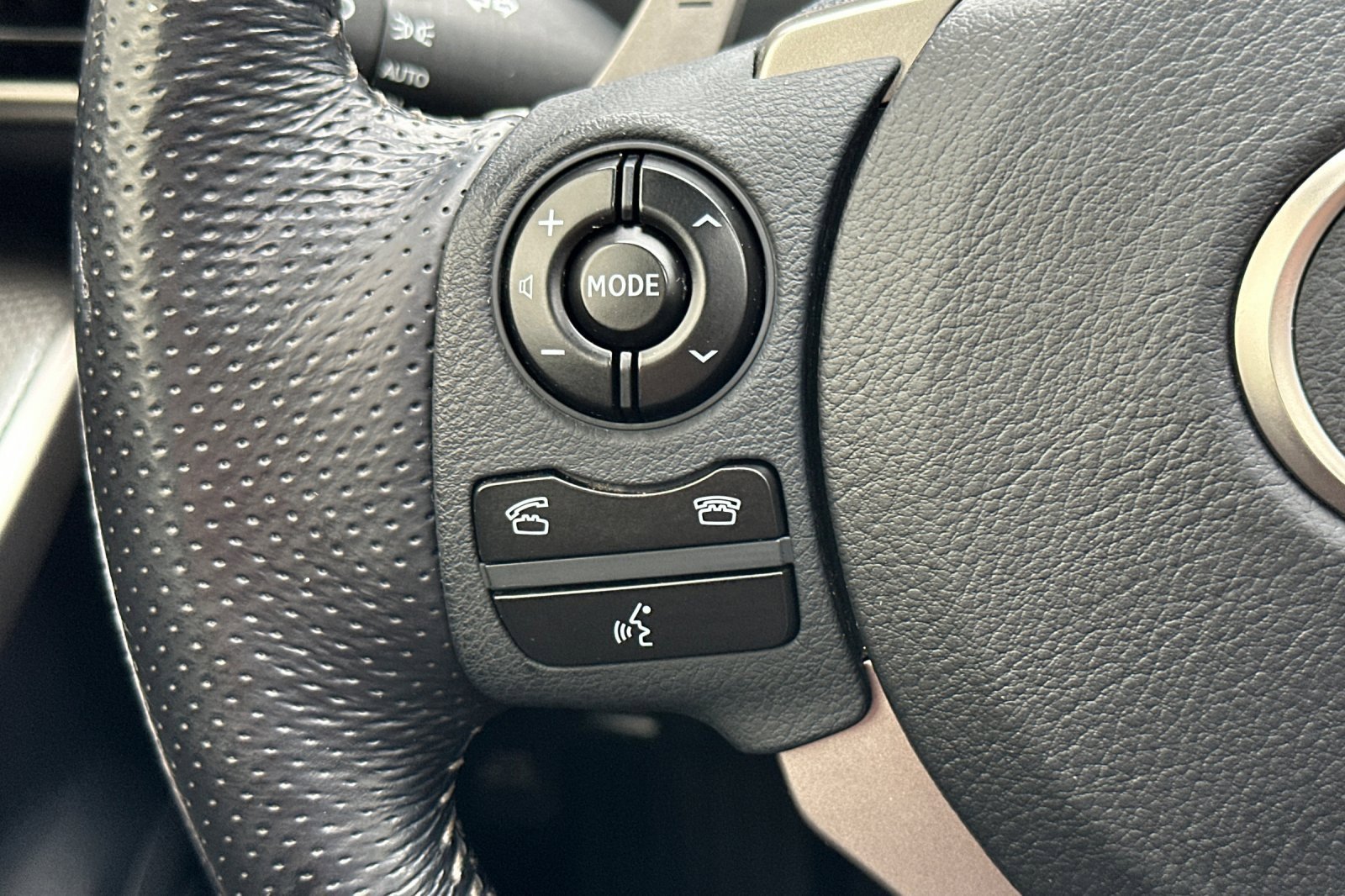 Used 2016 Lexus IS 350 w/ F Sport Package image 26