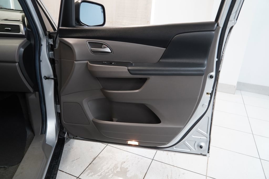 Used 2012 Honda Odyssey LX image 20