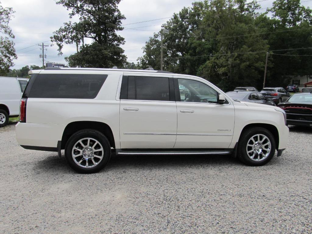 Used 2015 GMC Yukon XL Denali w/ Open Road Package image 7