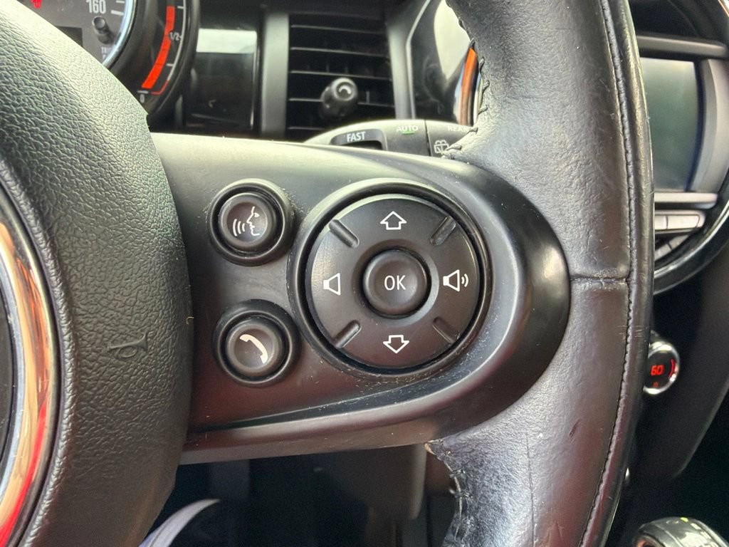 Used 2019 MINI Cooper 4-Door Hardtop FWD image 24