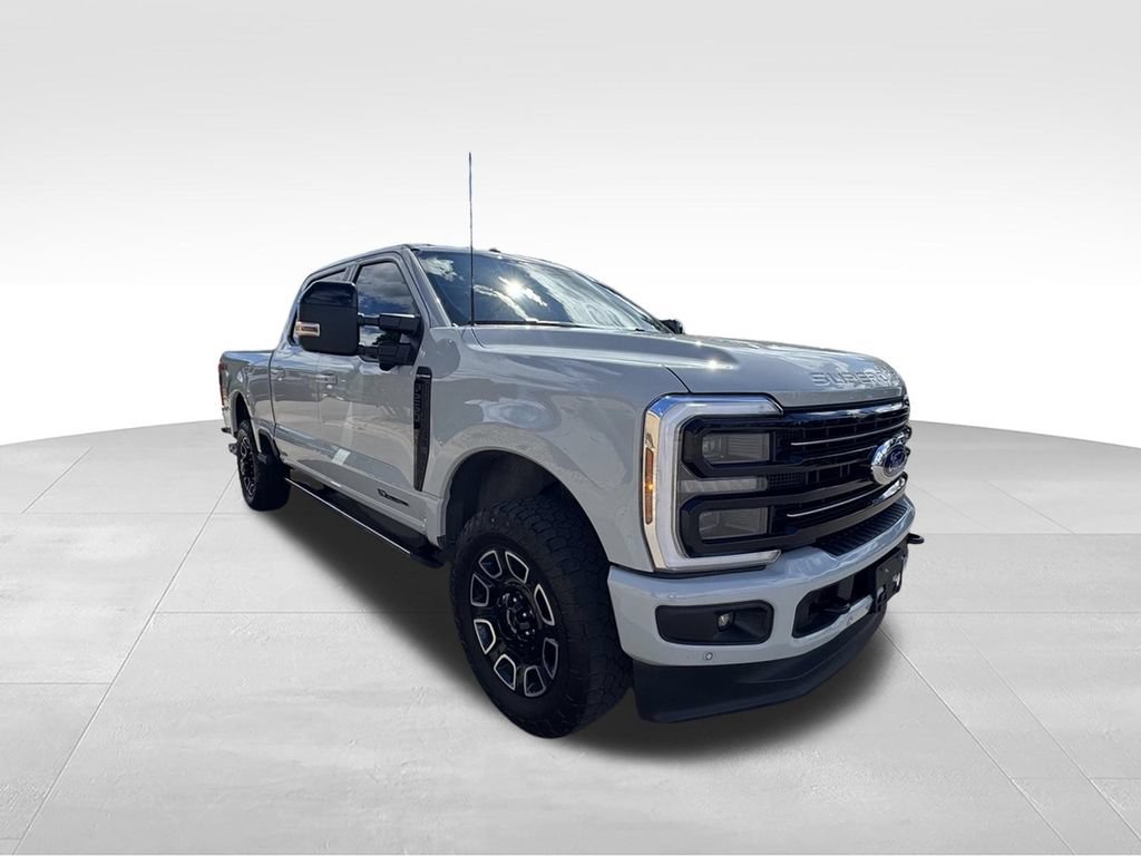 Used 2025 Ford F250 Platinum AWD/4WD image 6
