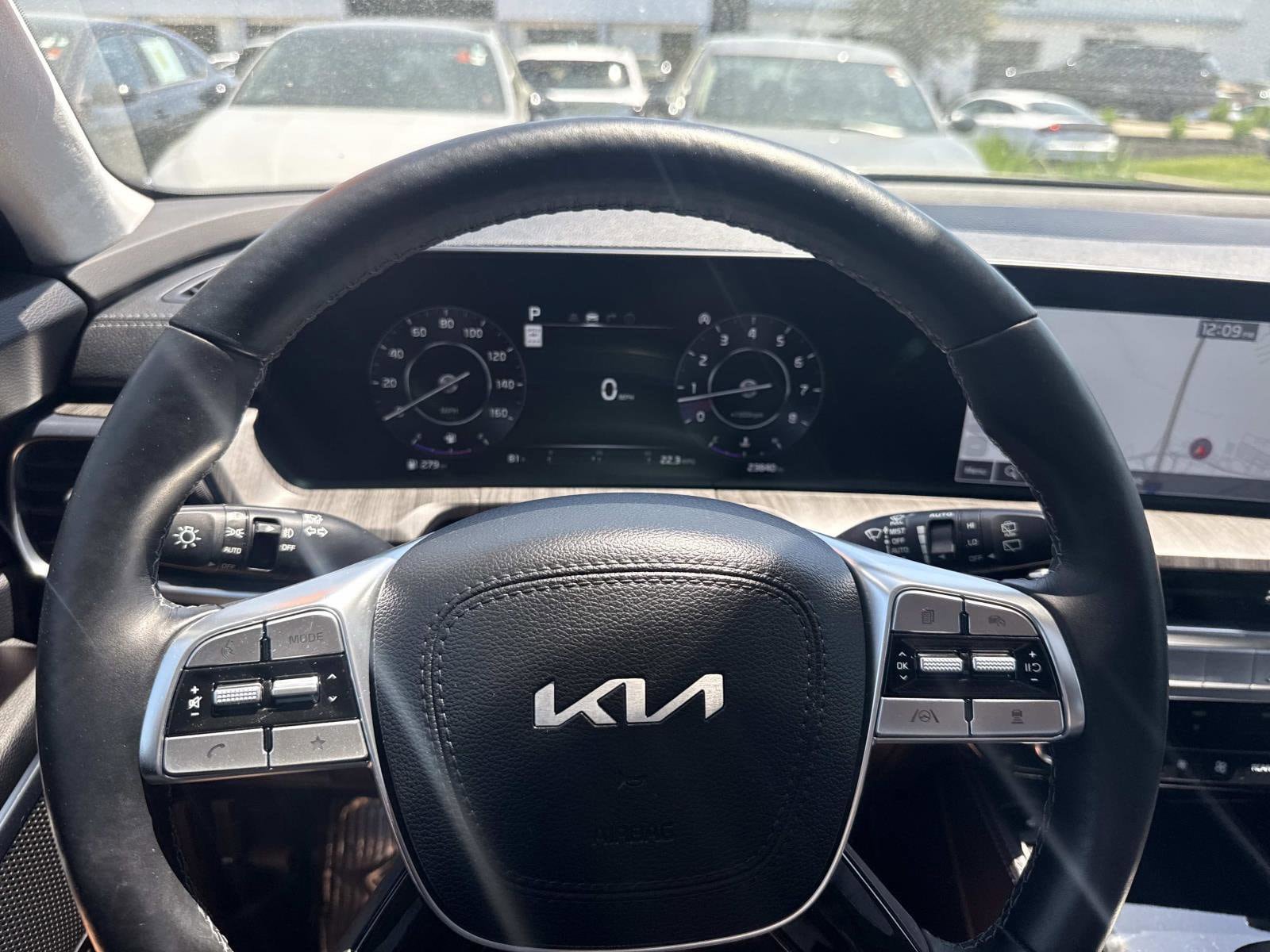 Used 2024 Kia Telluride SX Prestige AWD/4WD image 30