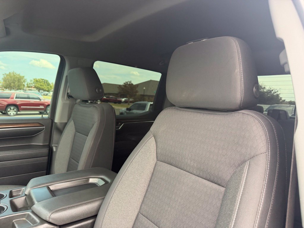Used 2023 Chevrolet Silverado 1500 LT AWD/4WD image 27