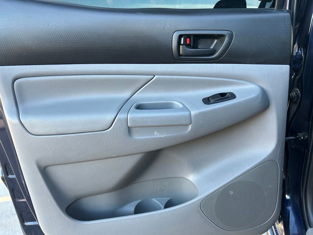 Used 2013 Toyota Tacoma 4x4 Double Cab w/ TRD Off-Road Pkg image 24