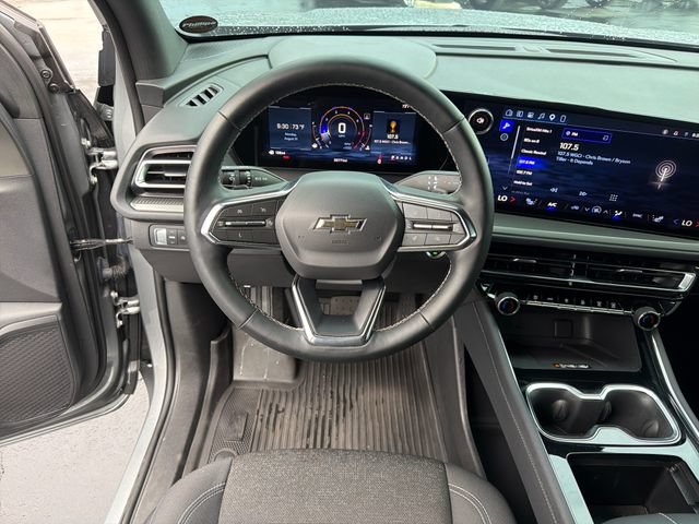 Certified 2024 Chevrolet Traverse LT w/ Midnight/Sport Edition FWD image 13