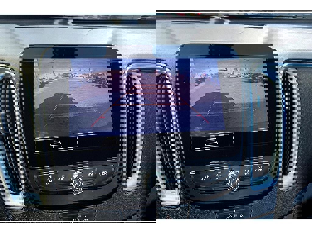 Used 2022 Chevrolet Malibu LT image 24