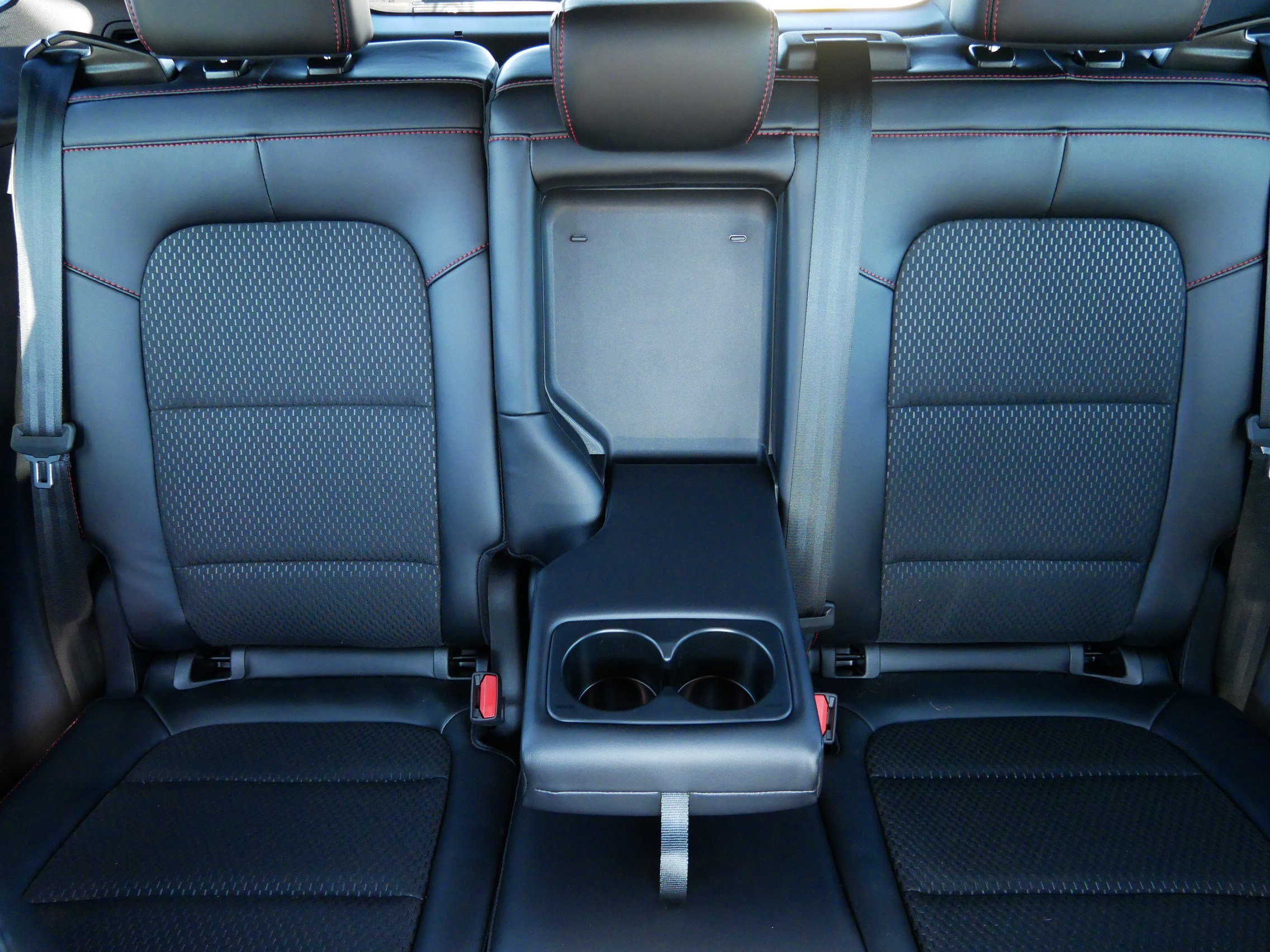 Used 2025 Ford Escape ST-Line Select w/ Tech Pack #2 image 13