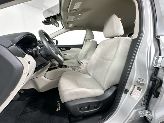 Used 2019 Nissan Rogue Sport SV w/ Technology Package AWD/4WD image 19