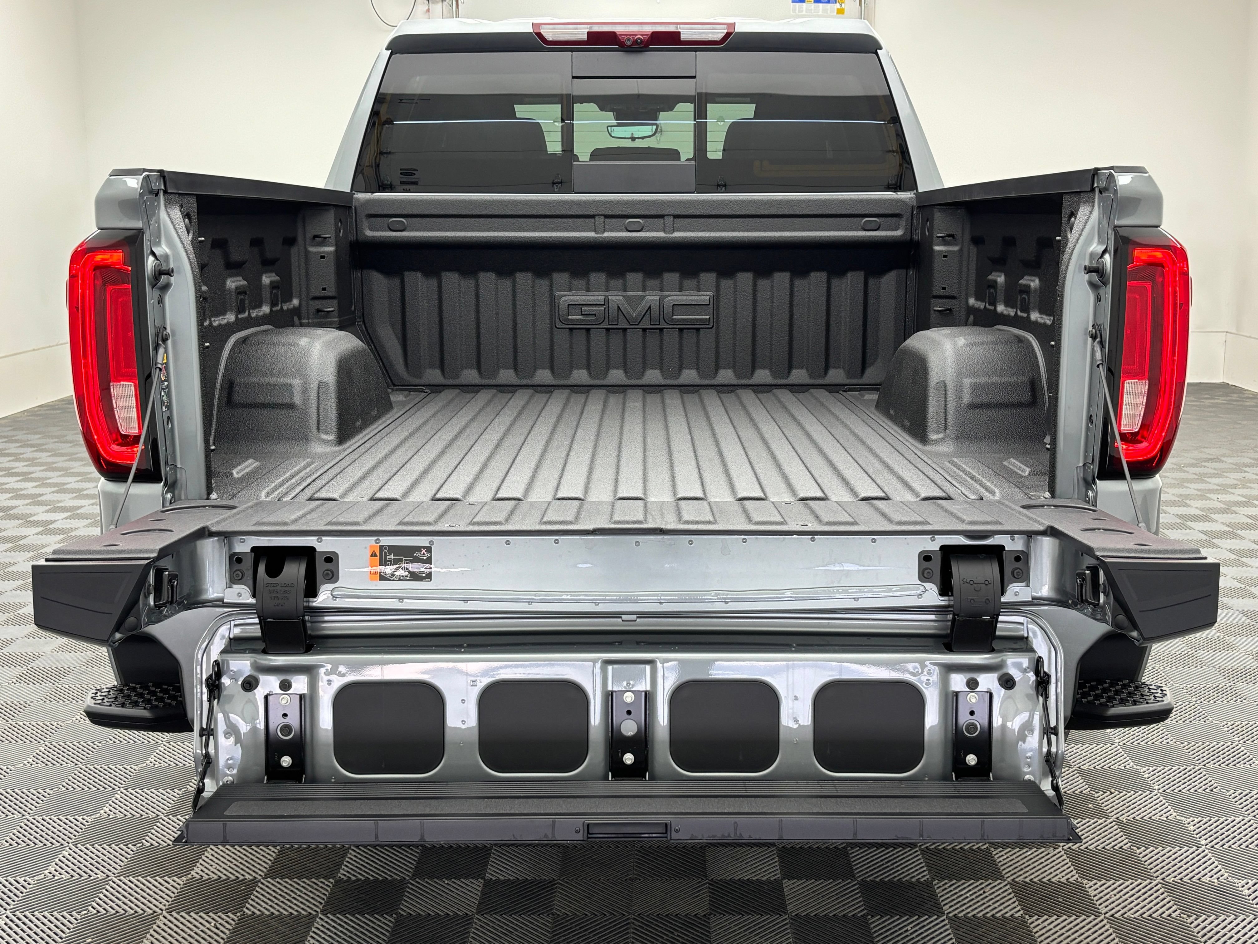New 2026 GMC Sierra 1500 Denali AWD/4WD image 13