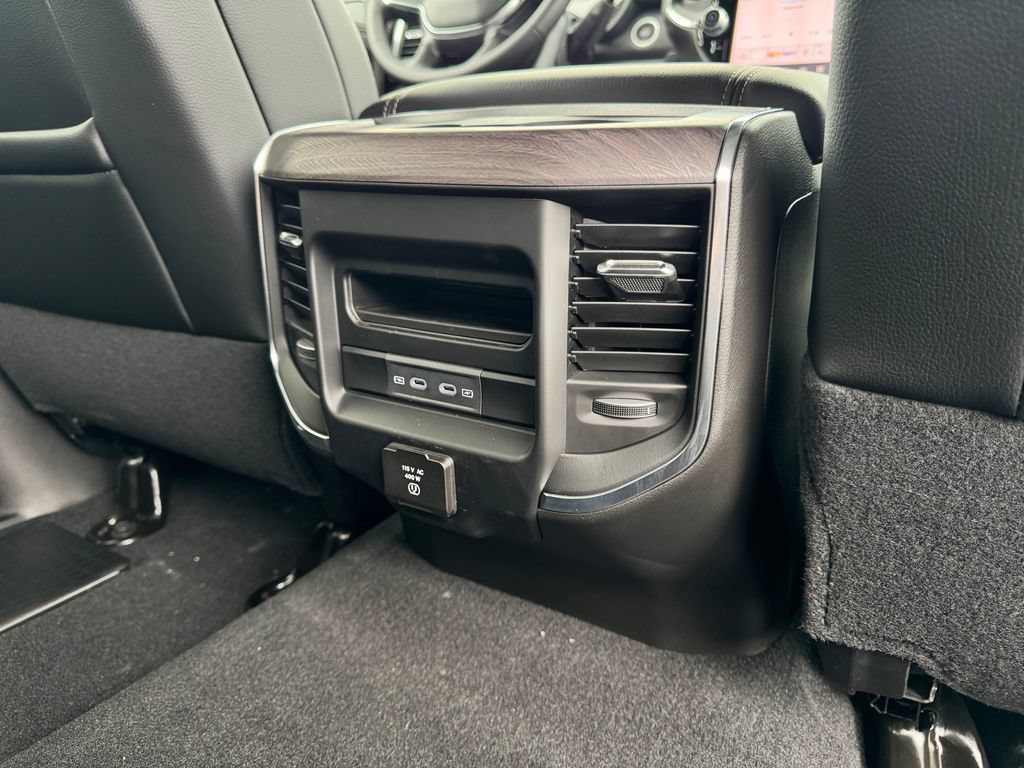 New 2026 RAM 2500 Laramie w/ Night Edition AWD/4WD image 15