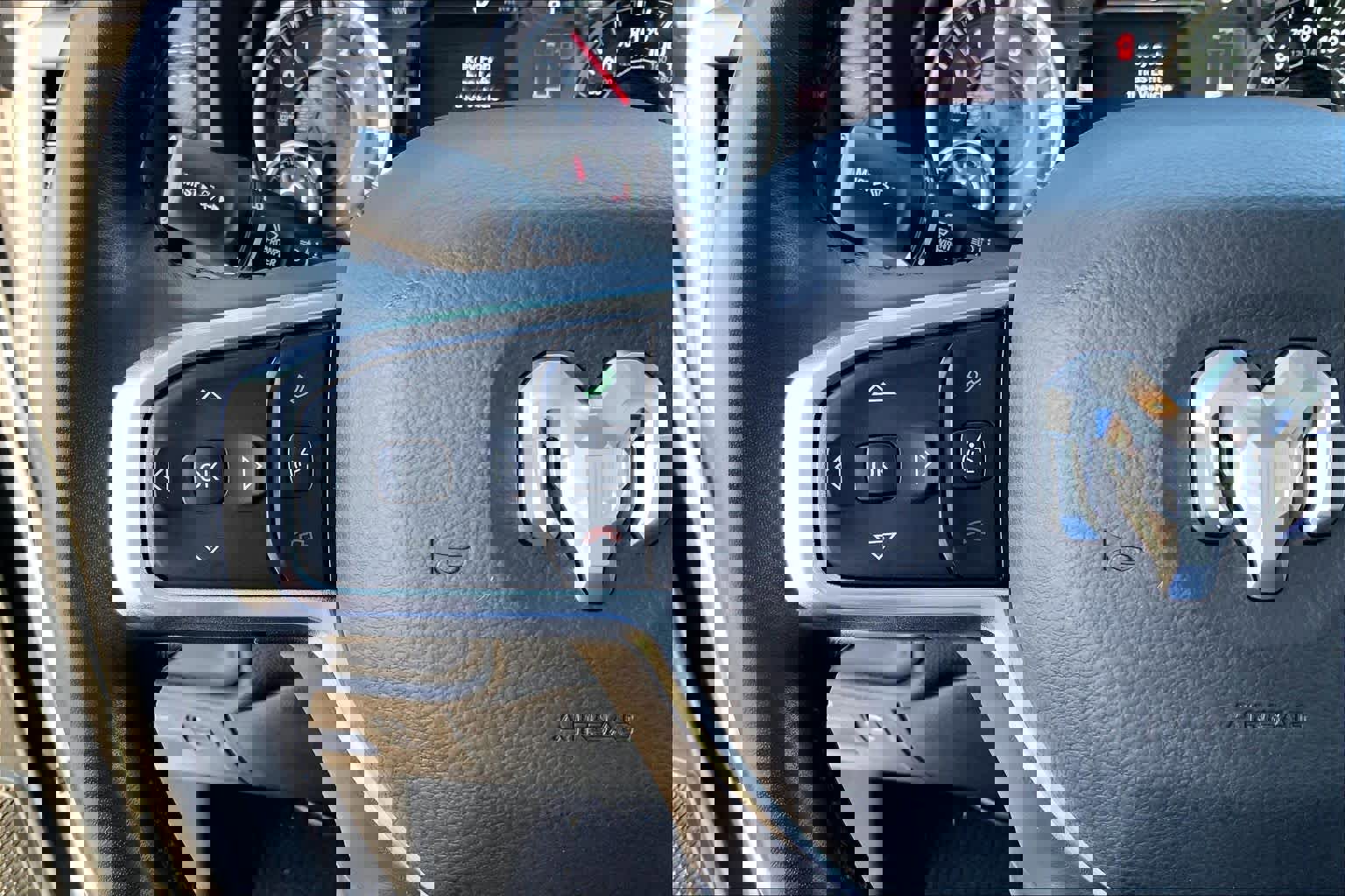 Used 2022 RAM 1500 Laramie AWD/4WD image 20