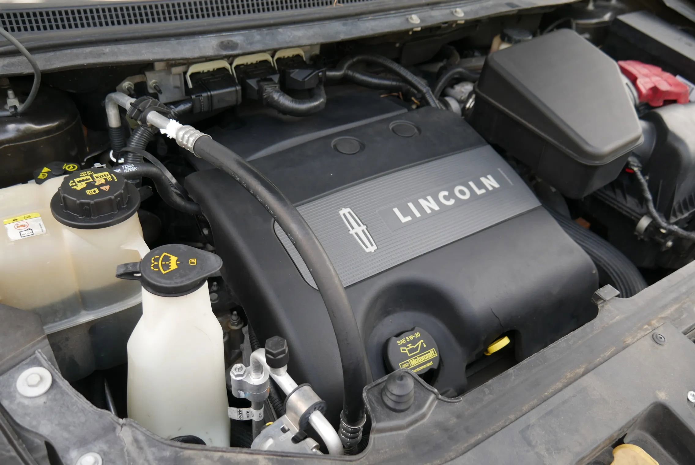 Used 2011 Lincoln MKX 2WD w/ 102A Rapid Spec Order Code image 32