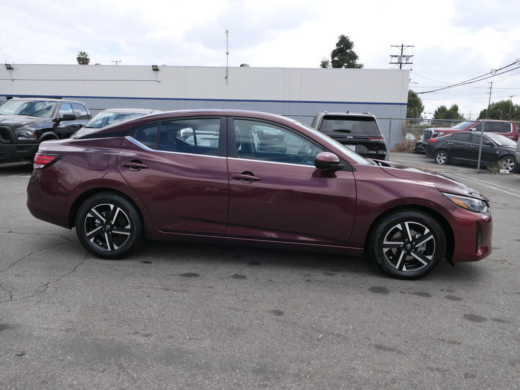 Used 2024 Nissan Sentra SV FWD image 2