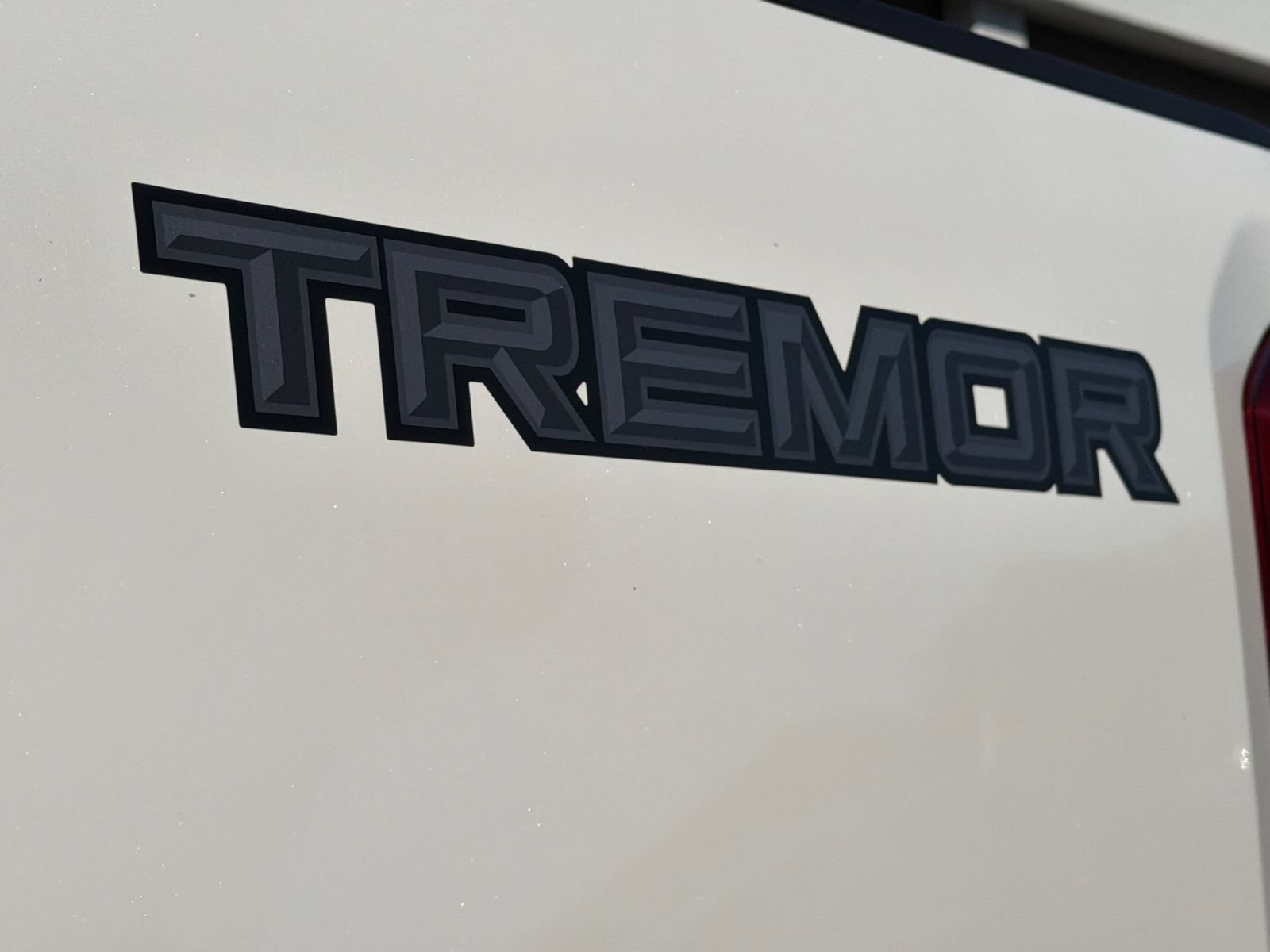 Used 2025 Ford F350 Platinum w/ Tremor Off-Road Package AWD/4WD image 18