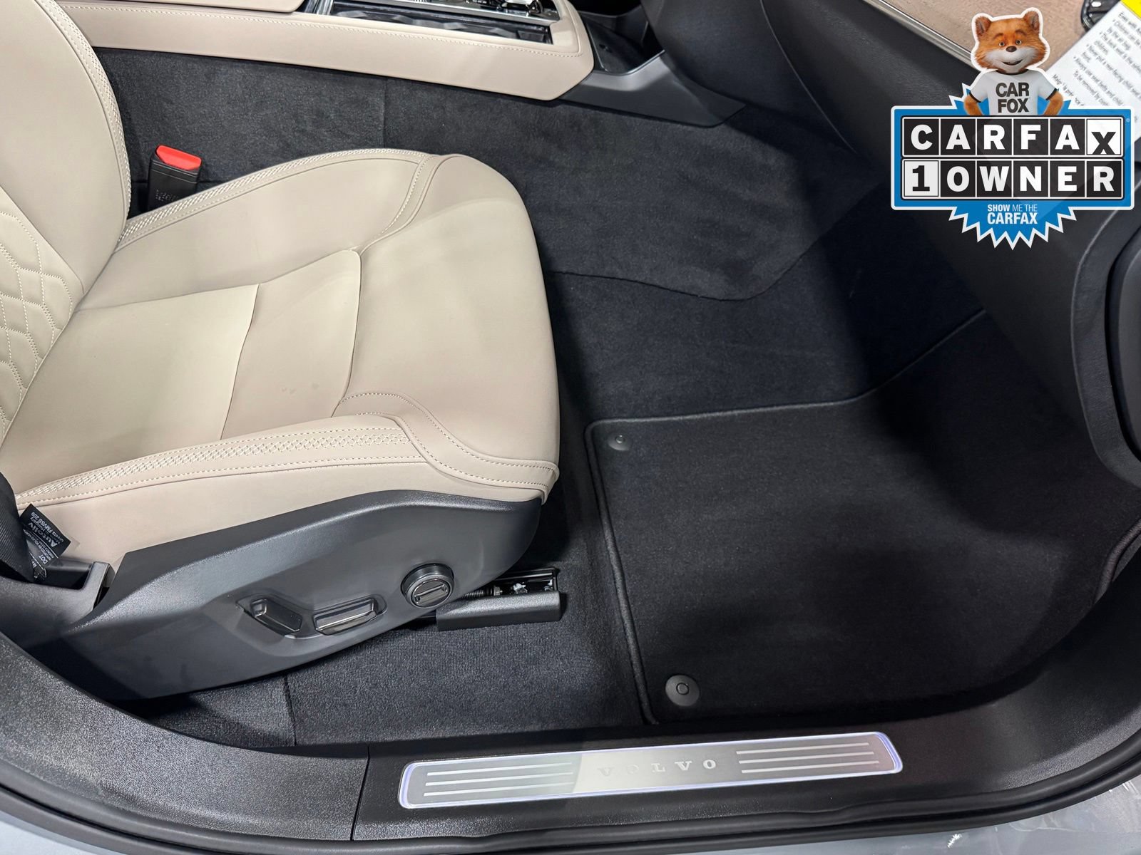 Used 2026 Volvo XC90 T8 Plus w/ Protection Package Premier AWD/4WD image 58