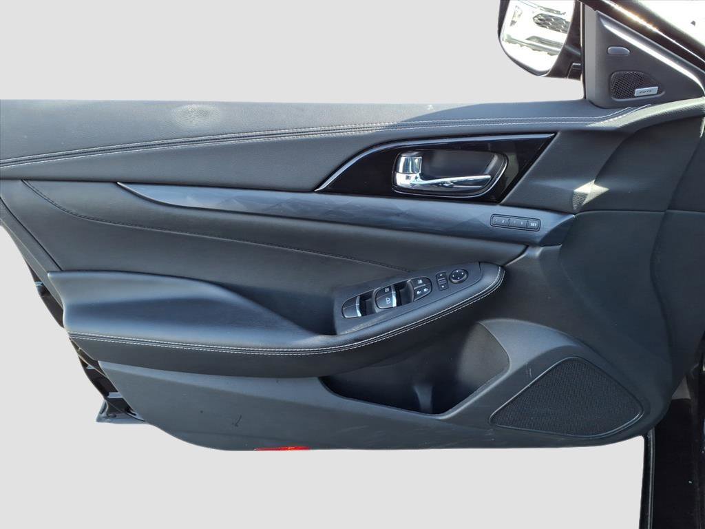 Used 2021 Nissan Maxima Platinum w/ Sport Mat Group image 14