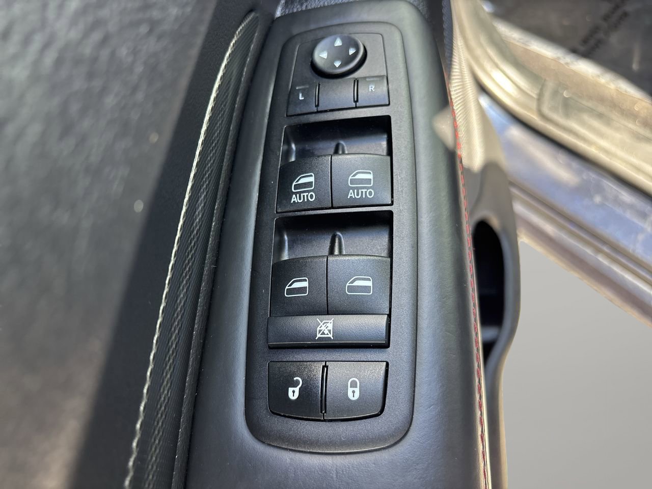 Used 2024 Dodge Durango GT RWD image 19