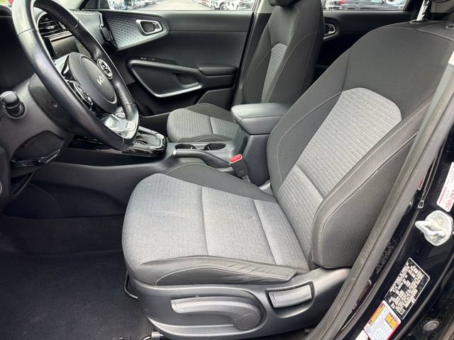 Used 2022 Kia Soul GT-Line FWD image 10