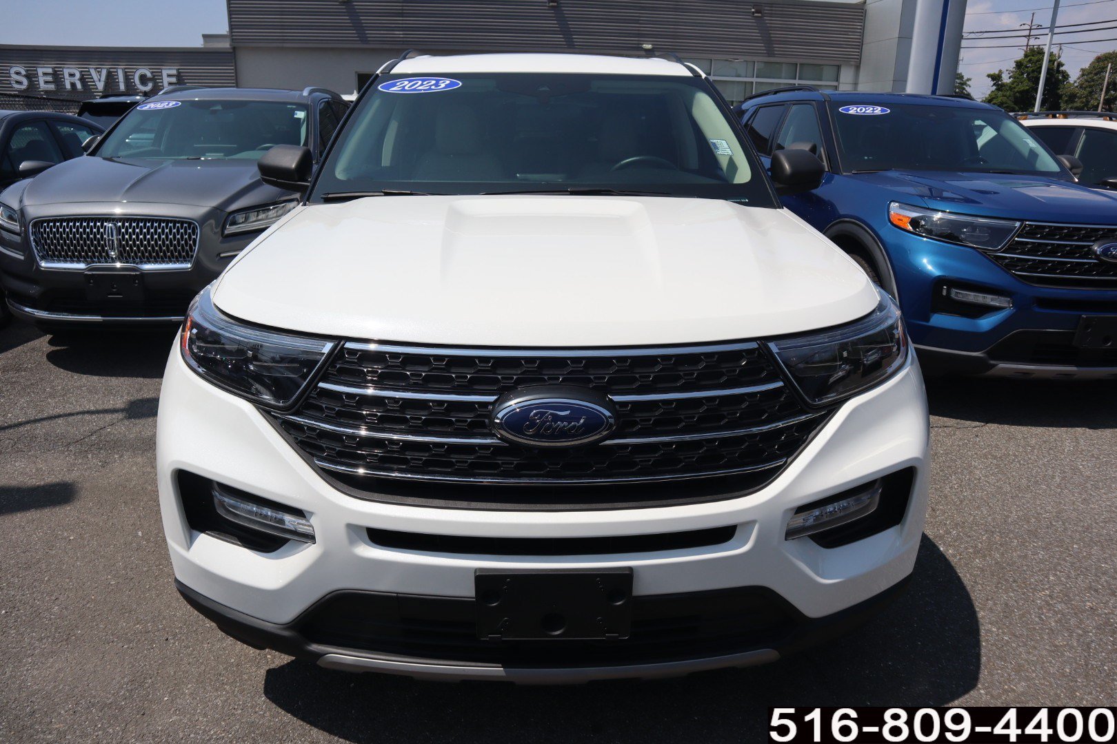 Used 2023 Ford Explorer XLT w/ Equipment Group 202A AWD/4WD image 2