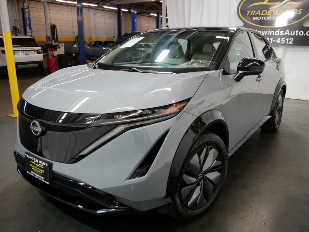 Used 2024 Nissan Ariya AWD image 7