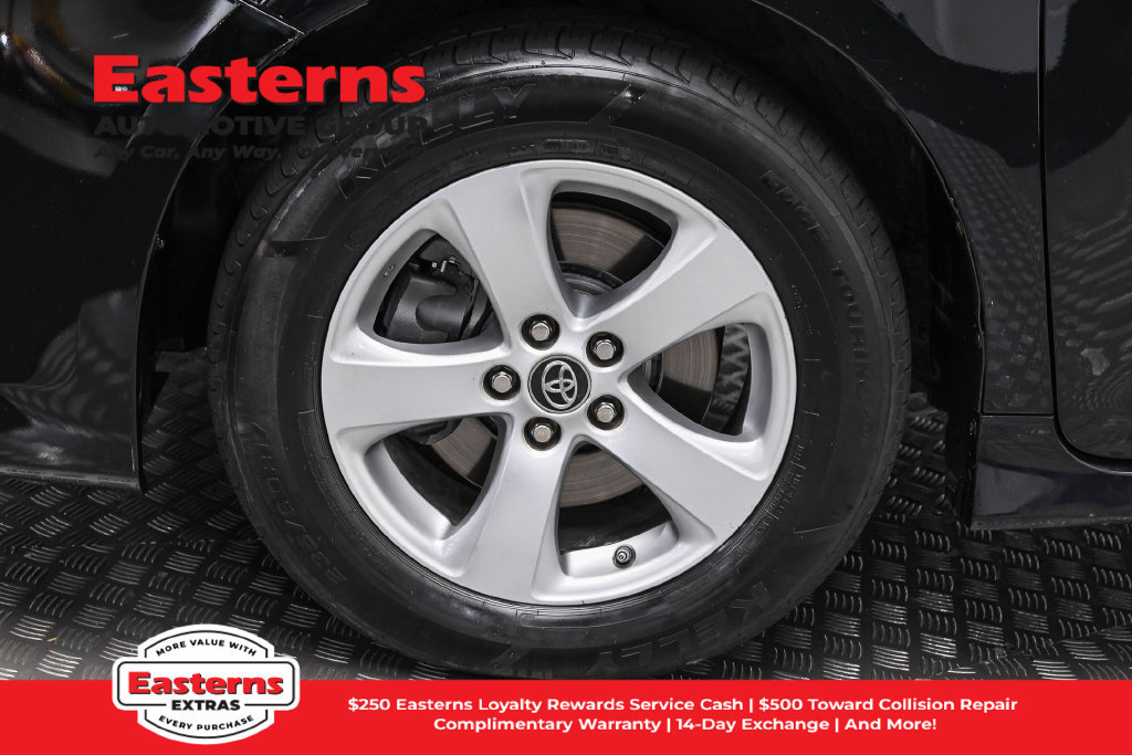 Used 2020 Toyota Sienna L FWD image 32