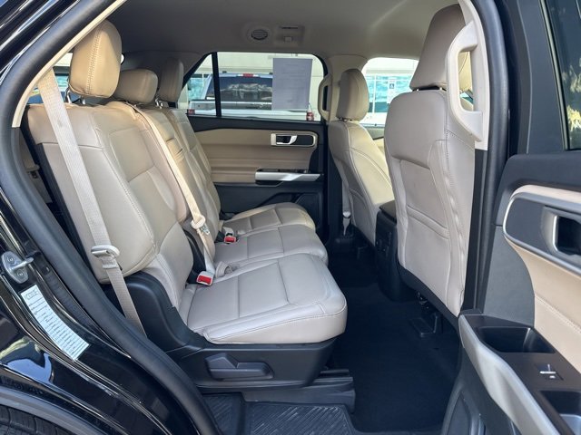 Used 2023 Ford Explorer XLT w/ Equipment Group 202A image 11