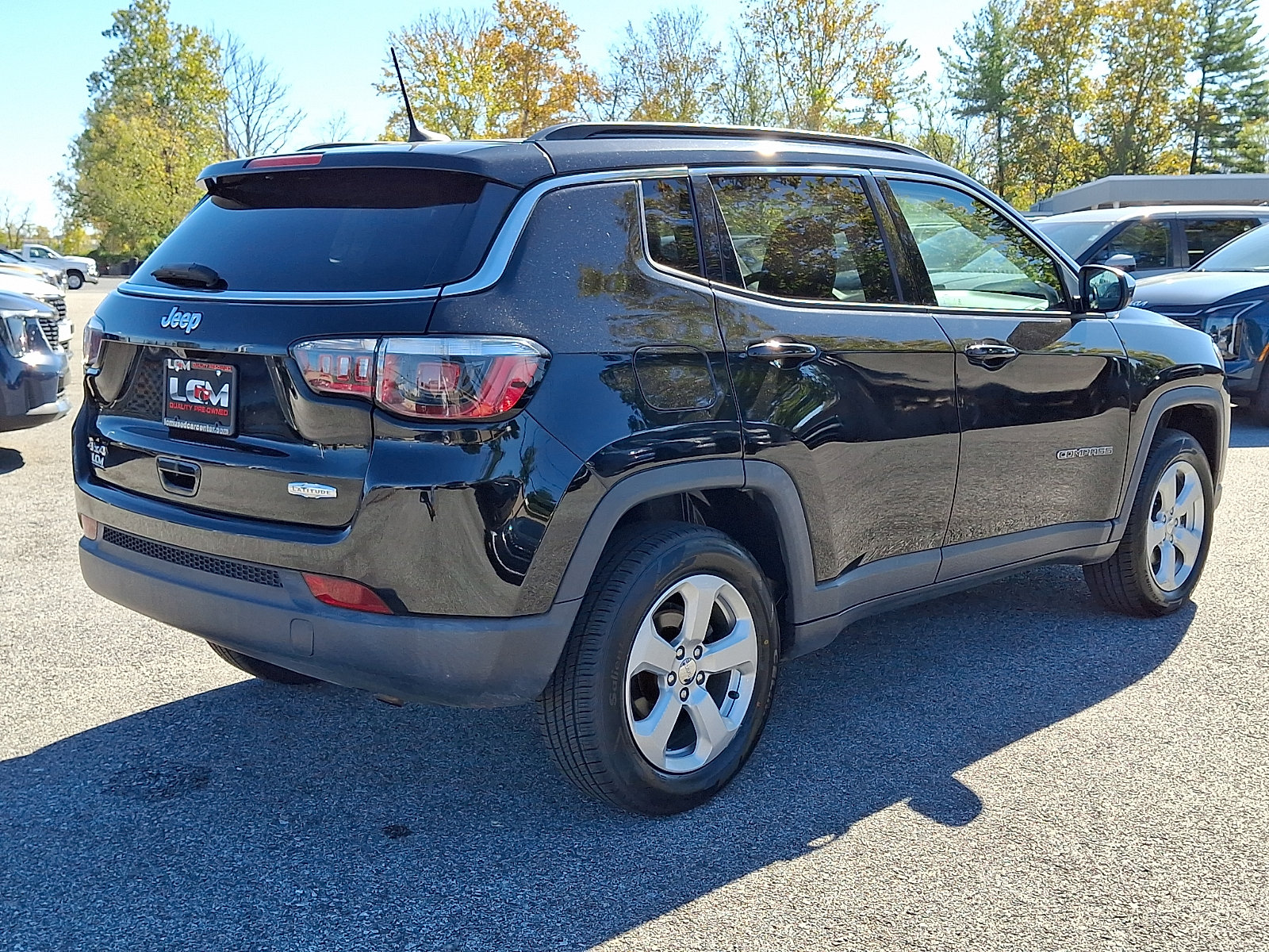 Used 2018 Jeep Compass Latitude w/ Popular Equipment Group AWD/4WD image 5