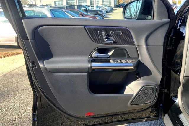 Used 2025 Mercedes-Benz GLA 250 4MATIC image 17