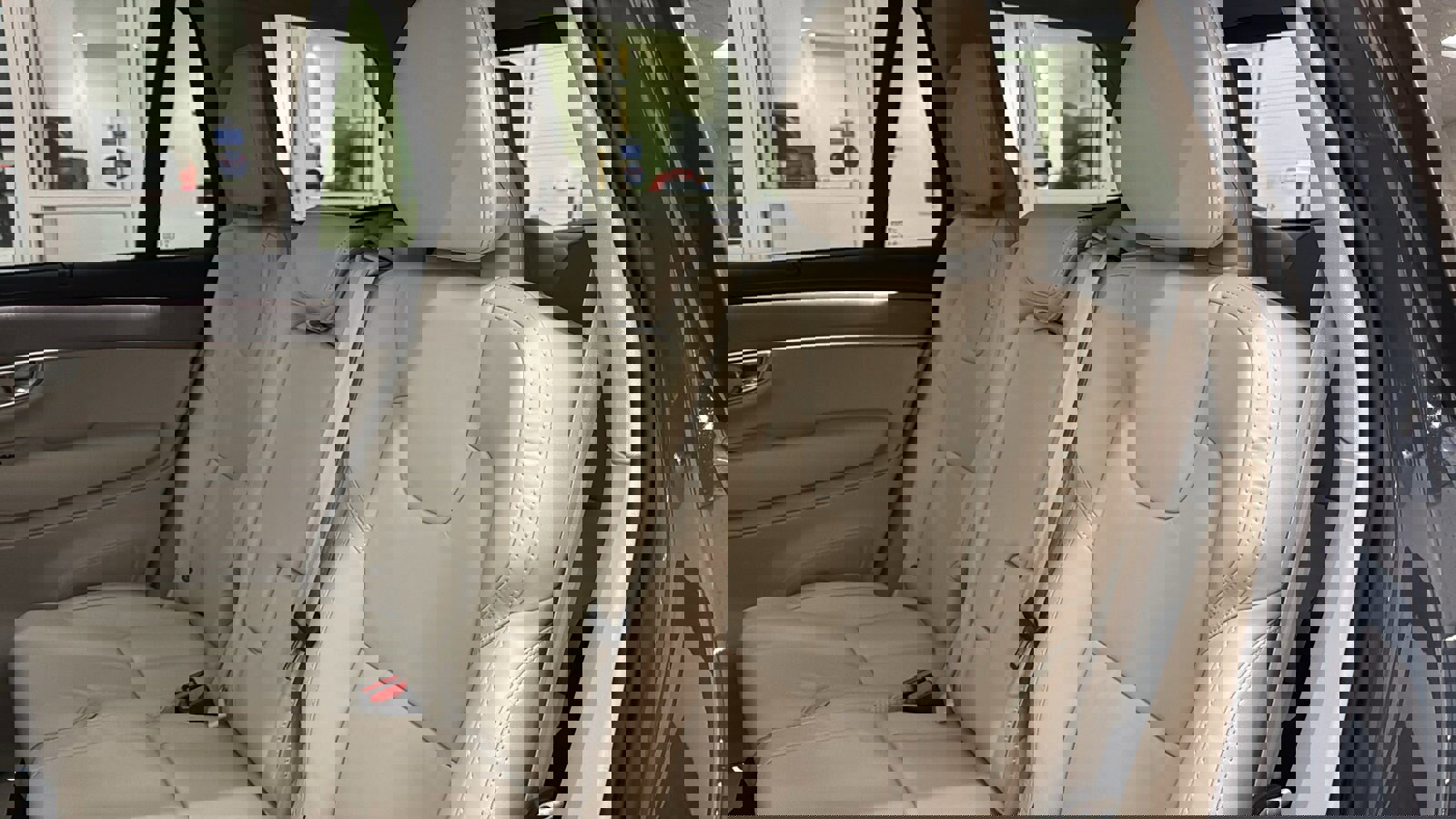 New 2026 Volvo XC90 T8 Ultra w/ Protection Package Premier image 26